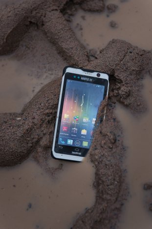 Handheld-Nautiz-X1-ultra-rugged-smartphone-IP67.jpg