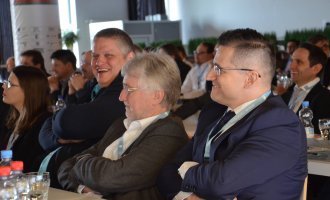 2017-03-23_industry-forum_vorträge-2adfb5b8.jpg
