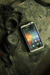 Handheld-Nautiz-X1-IP67-rugged-smartphone-MIL-STD-810G.jpg