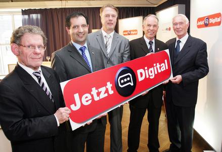 Jetzt Digital Unitymedia Lpr Hessen Lokal Und Regionalsender Fordern Den Digitalumstieg Im Kabel Vodafone Nrw Gmbh Pressemitteilung Pressebox