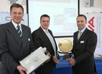 Dr. Roland Fleck, Stadtrat und Wirtschaftsreferent der Stadt Nürnberg, Jürgen Nutz, Vorstandsvorsitzender CNA e.V., Jörg Grotendorst, Continental - Leiter Business Unit Hybrid & Electric Vehicles 