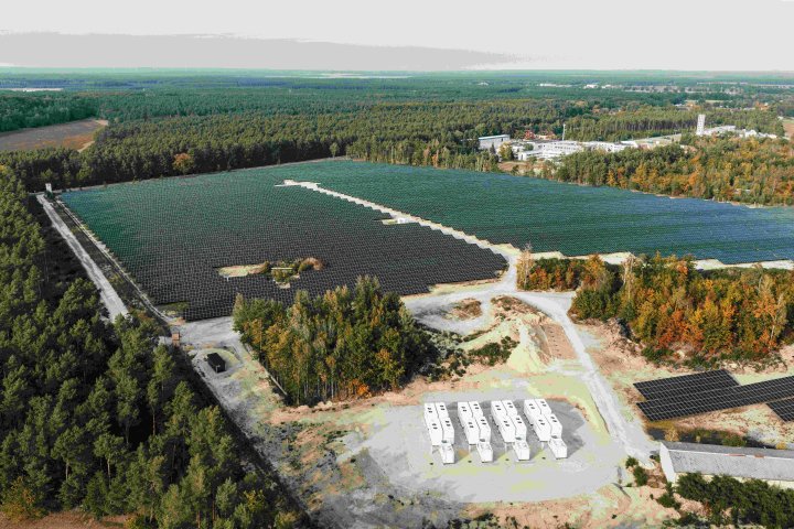Ampyr Solar Europe gibt Verkauf einer Minderheitsbeteiligung an der PV- und BESS-Anlage Elsterheide an Daiwa Energy and Infrastructure bekannt