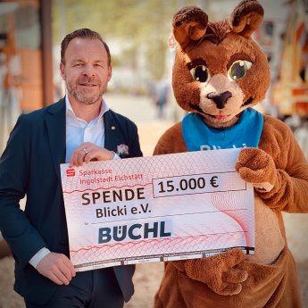 Spendenübergabe BÜCHL an den Verein Blicki e.V. auf der IFAT 2026.jpg