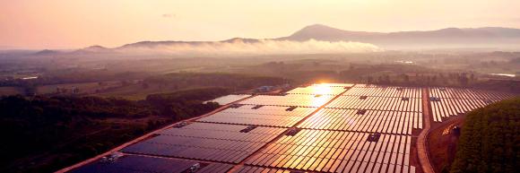 Meyer Burger und CSEM verlängern Zusammenarbeit für die gemeinsame Entwicklung von neuartigen Solarzellen und -modulen