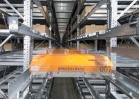 Das 3D Shuttle Konzept ADAPTO von Vanderlande bei ifm