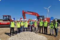 Gemeinsamer Spatenstich für das Repowering des Windparks Ingstetten in Baden-Württemberg.