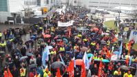CGM-Betriebsgruppe beim Warnstreik bei Daimler in Sindelfingen