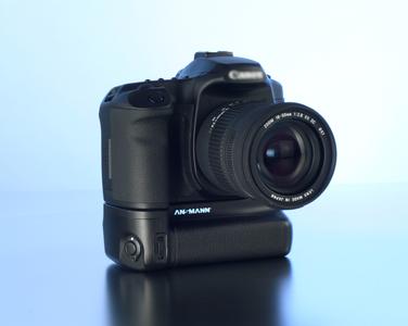 Neuer Battery Grip für Canon EOS 40-D