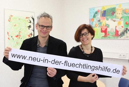 Freuen sich auf den Start der Weiterbildungsveranstaltung: Prof. Dr. Stefan Gesmann, Geschäftsführer des Referats Weiterbildung am Fachbereich Sozialwesen der FH Münster, und Prof. Dr. Sabine Wagenblass von der Hochschule Bremen / Foto: FH Münster/Pressestelle