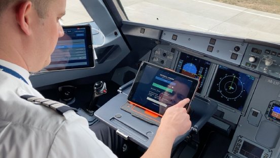 WizzAir_TechnicalLogbook_cockpit_CR_LHT.jpg