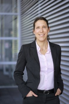 Dr. Julia Niehaus.jpg