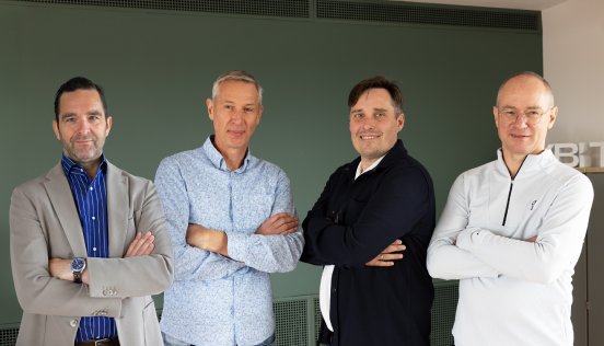 SYBIT_e2y_group.jpg