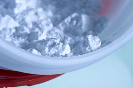 3M Dyneon PTFE Micropowder used as an additive in varnishes and paints positively affects their flow and wetting characteristics