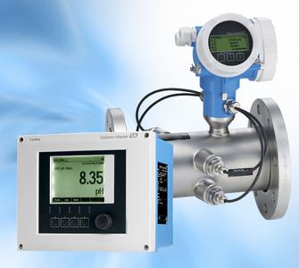 Highlights auf der IFAT 2012 die Multiparameterplattform Liquiline CM44 und das Ultraschall-Durchfluss-Messsystem Prosonic Flow B 200.