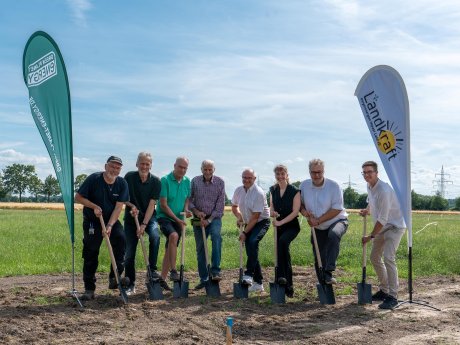 Spatenstich Solarpar~ergy Pressefoto.jpg