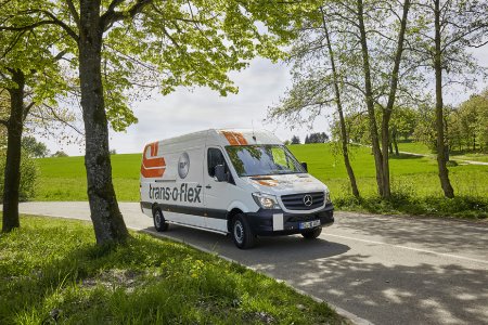 trans-o-flex supplies Bavarian primary and special schools with PCR tests / Photo reference: trans-o-flex