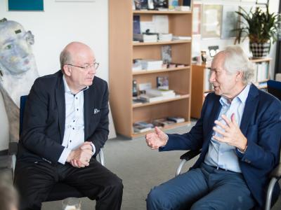 Prof. Scheer im gespräch mit Prof. Wahlster