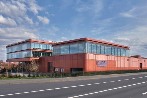 HMETC-corporate-HMETC+Square+Campus-print-3600x2400