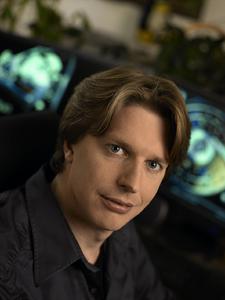 Attingo Datenrettung - Nicolas Ehrschwendner