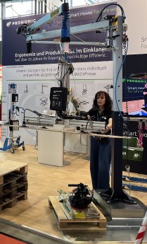 PRONOMIC_Messestand_ReadyToLift_innovatives_Handhabungstechnik-Konzept.jpg
