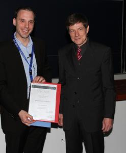 v.L.: Dr. Stephan Grill, Max Planck Institut Dresden, Dr. Jens Thielma...