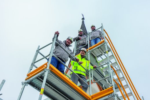 08_BdM_PERI-mit-sicherheit-flexibel-geruestet-300cmyk.jpg