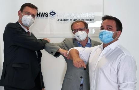 Die Weichen für eine erfolgreiche Zukunft sind gestellt: Deutscher Botschafter besucht HWS Technologies auf Malta
v.l. Walter Haßmann, deutscher Botschafter auf Malta, Bernd Scheurer, CEO HWS Gruppe, Glenn Galea, CSO HWS Gruppe