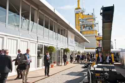 Losberger Ausstellungszelt der Firma Fayat
