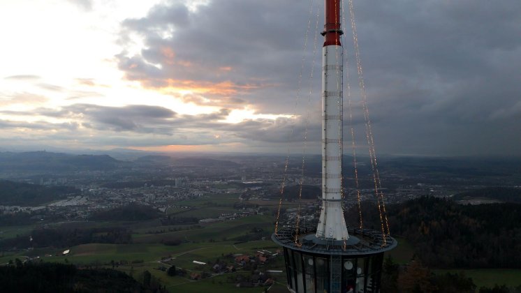 2000-Lichterkette-Bantiger-Tageslicht.jpg