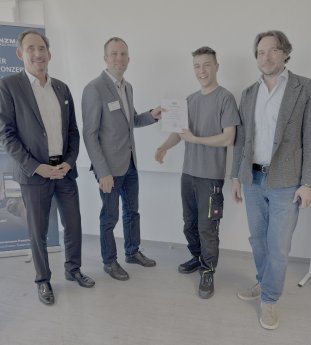 WEILER Staatspreis Azubis Foto 1.jpg