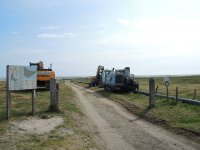 Auf Sylt wurde die schonende grabenlose Technik eingesetzt, um die Stromversorgung komplett unter die Erde zu verlegen. Die Trasse verlief größtenteils durch streng geschütztes Weltnaturerbe.