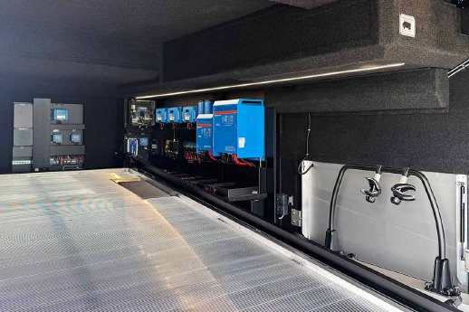 3254-04-Elektrontechnik-im-Reisemobil-mit-PKW-Garage-VARIO-Perfect-1200-Victron-Energy_1200.jpg