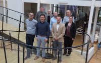 Freuen sich auf das neue Bad: Thomas Kalman (Krieger Architekten), Lars Glörfeld (Stadtwerke Witten), Mikro Zimmermann (WSP) (vl vorn) /
Michael Blumberg (Stadtwerke Witten), Martin Fischnaler (AJG Ingenieure), Dennis Korte (Stadtwerke Witten), Christian von Schwartz (Inco), Kathriana Belsner (WSP) (vl. hinten) Freuen sich auf das neue Bad: Thomas Kalman (Krieger Architekten), Lars Glörfeld (Stadtwerke Witten), Mikro Zimmermann (WSP) (vl vorn) /
Michael Blumberg (Stadtwerke Witten), Martin Fischnaler (AJG Ingenieure), Dennis Korte (Stadtwerke Witten), Christian von Schwartz (Inco), Kathriana Belsner (WSP) (vl. hinten)