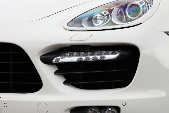 TECHART multifunktionales Tagfahrlicht für den Porsche Cayenne Turbo.jpg