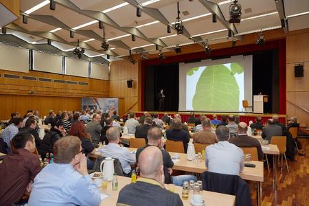Die Referenten informierten über Chancen und Herausforderungen der vierten industriellen Revolution