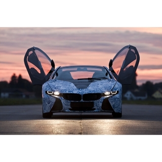 A vision becomes reality: BMW announces serial production of sports car with plug-in hybrid technology