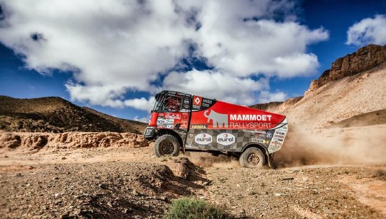 Renault_Trucks_MKR_Libya_Rally_K520_3.jpg