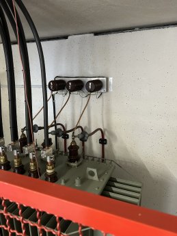 Wandmontage resistiver Spannungssensorsatz.jpg