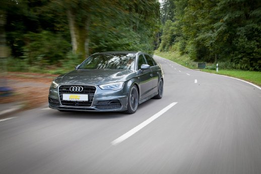 low_ST_Audi_A3_Sportback_Fahraufnahme.jpg