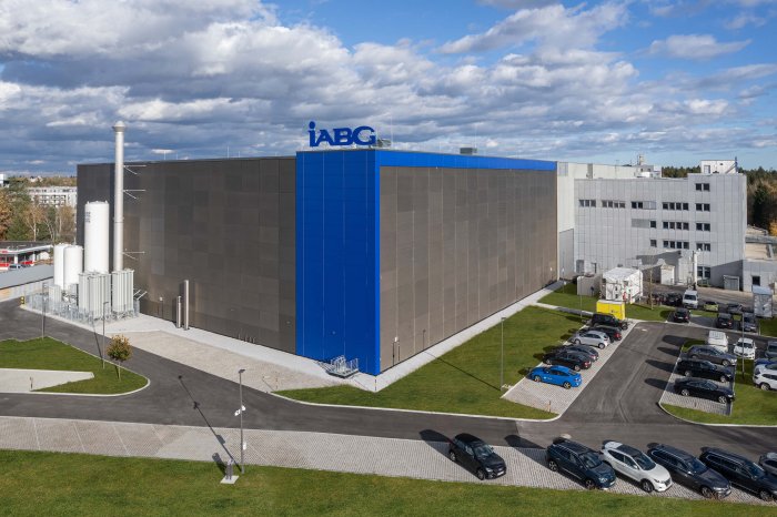 CCO_Gebäude Außenansicht.jpg