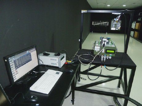 2011_11_pr_calibration_stand_dubai_web.jpg