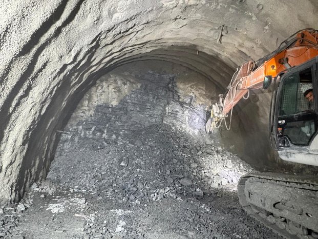 Epiroc HB 3600 breaker in tunnel operation.jpg