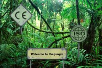 Mehr Regeln führen nicht automatisch zu mehr Sicherheit. Regelwerke sind kein Selbstzweck, sie müssen sachdienlich sein und verstanden und eingehalten werden können. Dem HDT kommt hier als Mittler des Wissens eine besondere Rolle zu. Deutschlands ältestes technisches Weiterbildungsinstitut sorgt traditionell für verlässliche und genaue Orientierung im Dschungel aus Regeln und liefert für eine Vielzahl von Branchen das erforderliche Know-how im Sinne des sicheren regelbasierten Arbeitens.