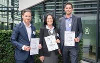 Ausgezeichnet Projektarbeiten - die Gewinner der GEFMA-Förderpreise 2018: Kevin Spiegel, Petra Kluge, Jan-Magnus Glas (v.l.) / Foto: GEFMA e.V.