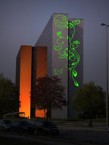 Auch 2012 wurde das Vattenfall Verwaltungsgebäude beim ersten Hamburger Lichtfest in Szene gesetzt