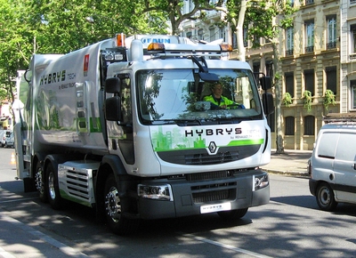 Der Renault Premium Distribution Hybrys Tech mit Müllsammelaufbau war eines der Clean Tech Modelle auf der Eco Tour