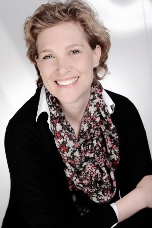 julia von groote.jpg