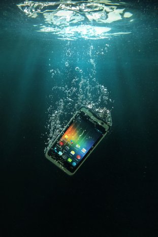 Nautiz-X1-ultra-rugged-smartphone-waterproof.jpg