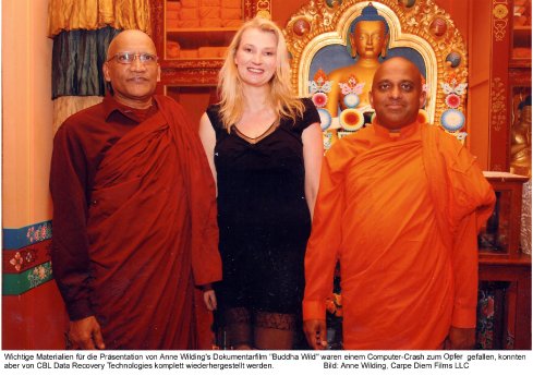 Anne_Wilding_with _monks.jpg