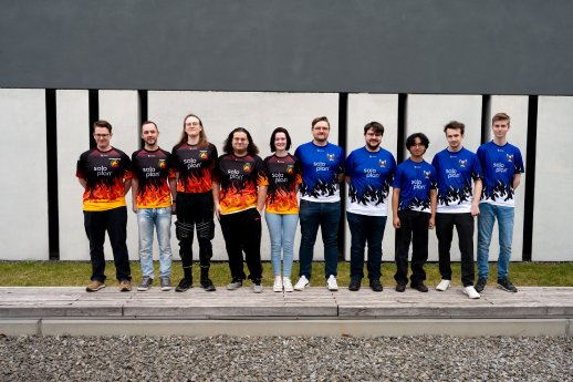 AK-Gaming-Gruppenbild.jpg